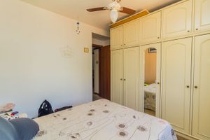 Image 33 - 221625