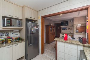 Image 34 - 221653