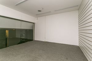Image 7 - 221697