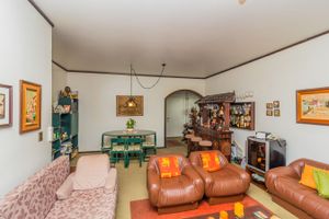 Image 3 - 221703