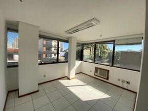 Image 15 - 221786