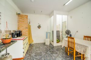 Image 41 - 221823