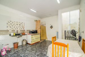 Image 42 - 221823