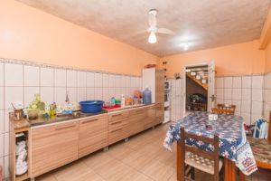 Image 30 - 221833