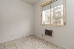 Image 14 - 221836