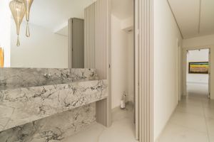 Image 15 - 221871
