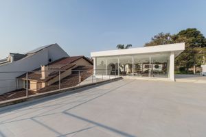 Image 37 - 221871
