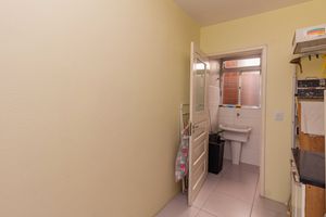 Image 31 - 221929