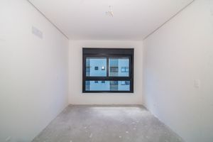 Image 33 - 221931