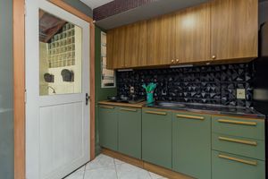 Image 20 - 222116