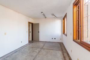Image 21 - 222248