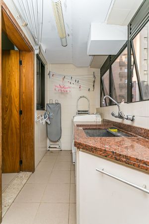 Image 23 - 222257