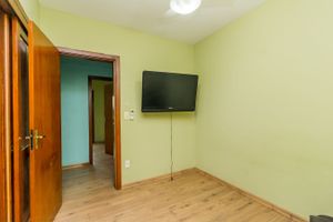 Image 24 - 222297