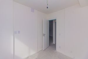 Image 11 - 222758
