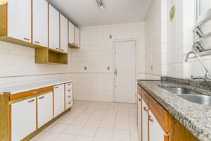 Image 18 - 222836