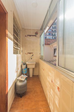 Image 19 - 222900