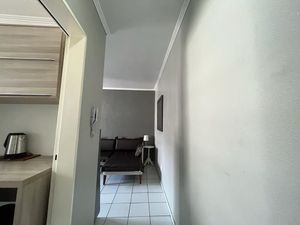 Image 15 - 222923