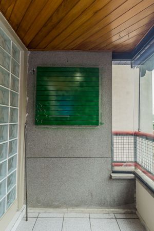 Image 5 - 223082