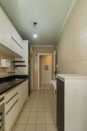 Image 17 - 223082