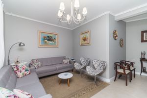 Image 11 - 223263