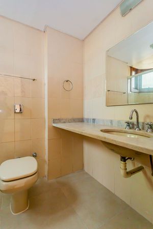 Image 19 - 223327