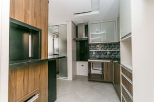 Image 24 - 223428