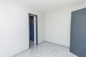 Image 11 - 223440