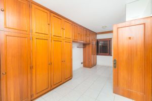 Image 17 - 223584