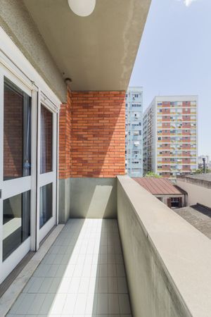 Image 7 - 223648