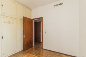 Image 22 - 223648