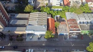 Image 4 - 223676