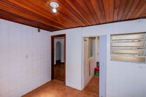 Image 29 - 223678
