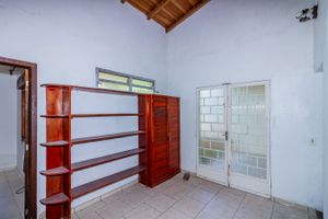 Image 38 - 223678