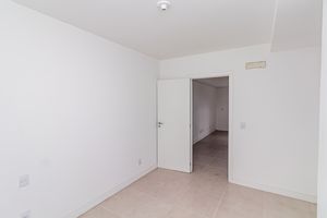 Image 7 - 223761