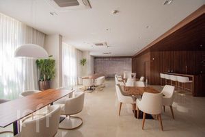 Image 19 - 223860