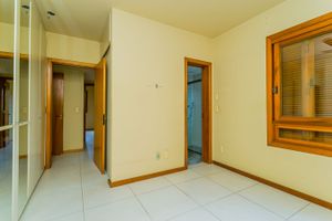 Image 9 - 224797