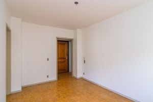 Image 3 - 224918