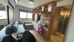 Image 19 - 225032