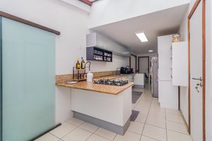 Image 45 - 225040