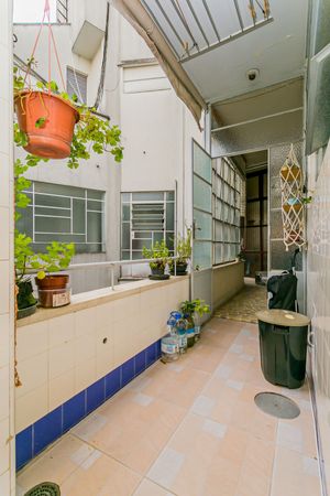 Image 42 - 225077