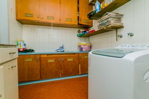 Image 44 - 225077