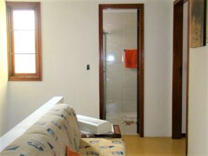 Image 38 - 225142