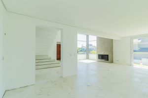 Image 4 - 225153