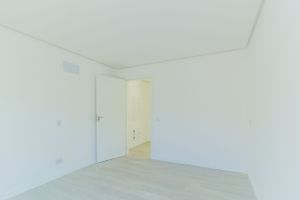 Image 35 - 225153
