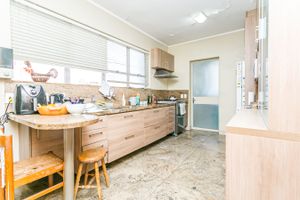 Image 32 - 225202