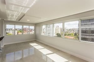 Image 1 - 225203
