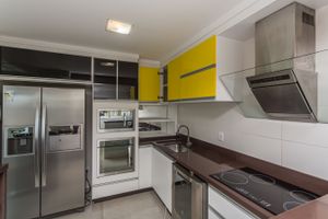 Image 26 - 225203