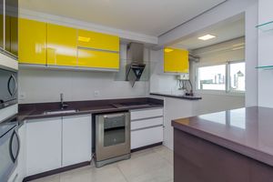 Image 32 - 225203