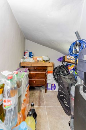Image 33 - 225231