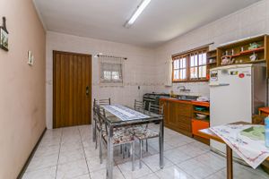 Image 28 - 225259